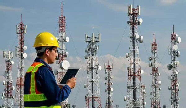 Point-to-point Microwave Relays